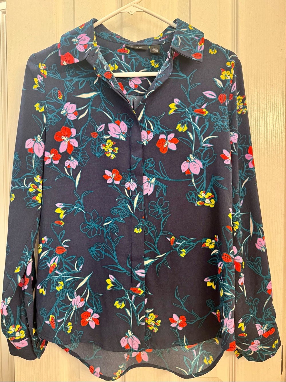 Halogen Floral Button-Up Collared Blouse in Navy with Pink & Red Blooms